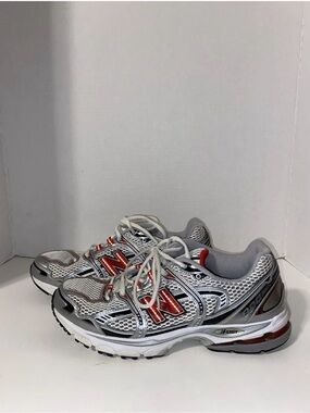 New Balance 920 Vintage Running Shoe Size 9.5 (2011)